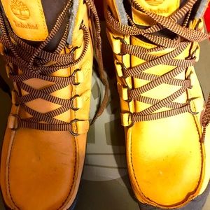 Timberland men premium boots.